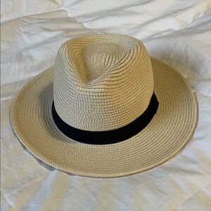 Solar Escape | Unisex | UV | Carlsbad
Fedora | Sun Hat | One Size | ResortWear
